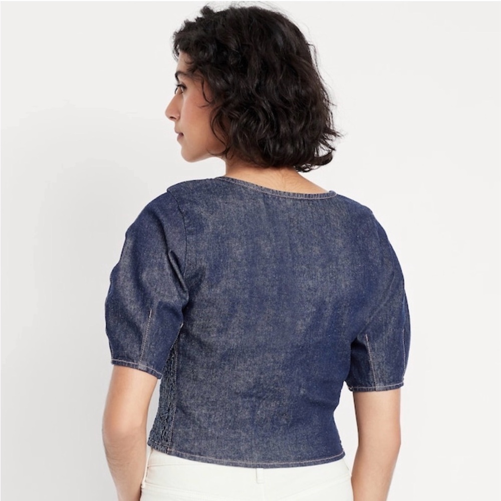 NWOT Old Navy Square-Neck Denim Cropped Top size Medium - Picture 2 of 7